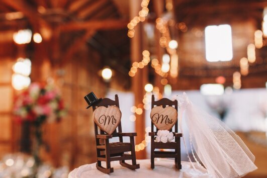 wedding_cake_decor_made_two_rocking_chairs_1_